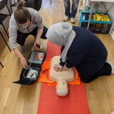 Reanimations-Training am Dummy