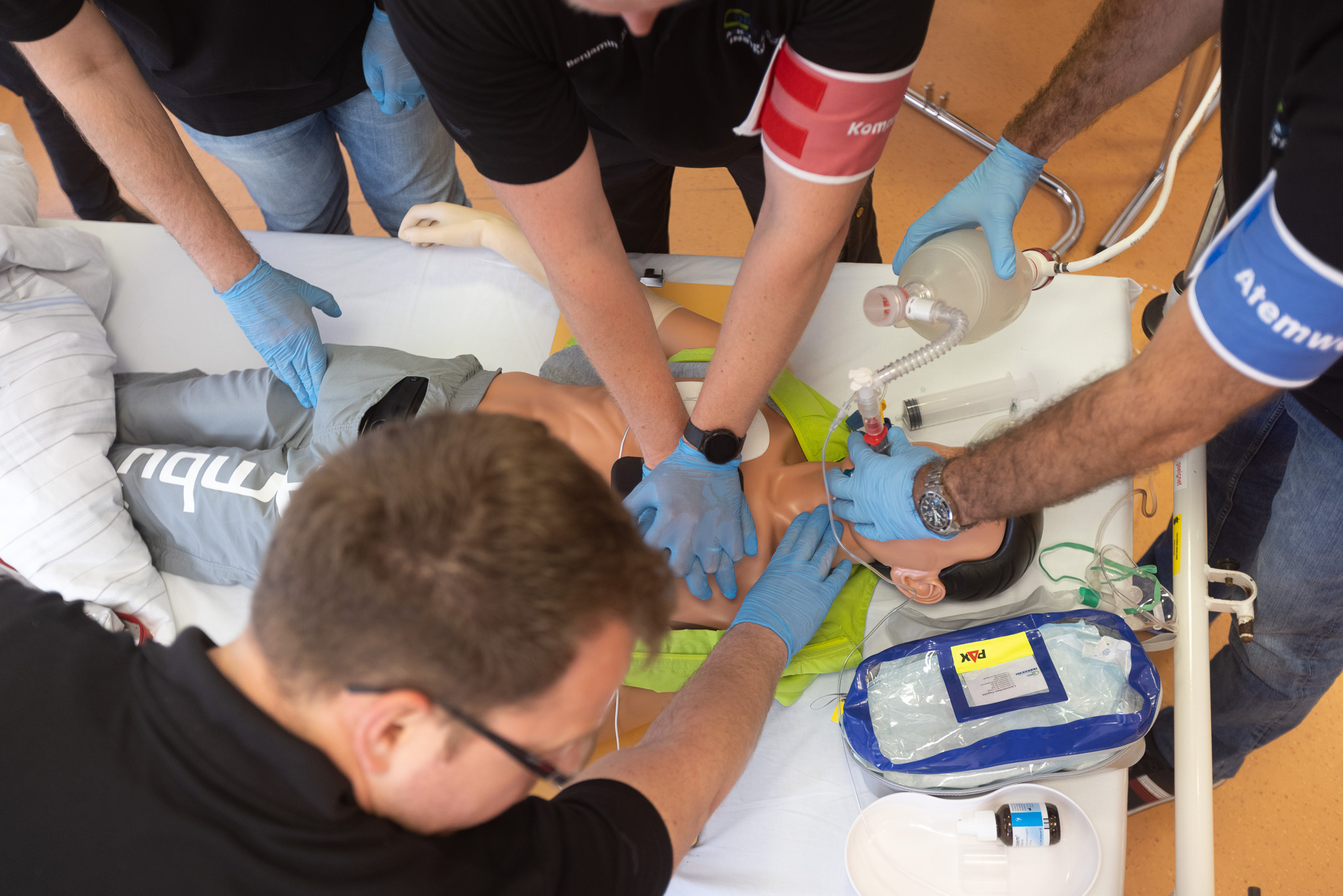 Reanimations-Training am Dummy