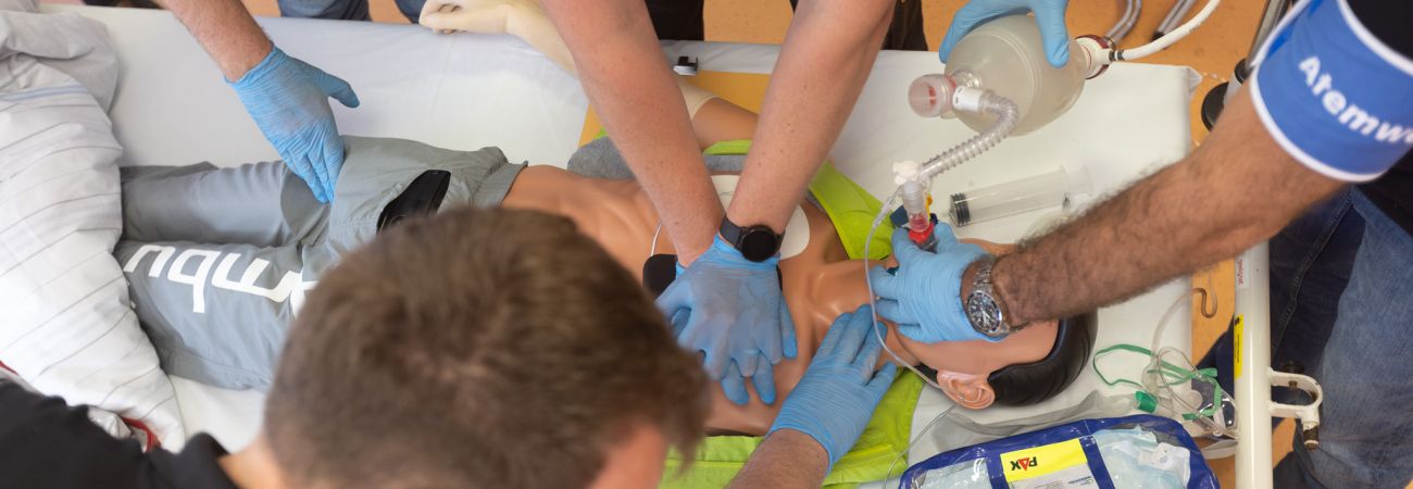 Reanimations-Training am Dummy